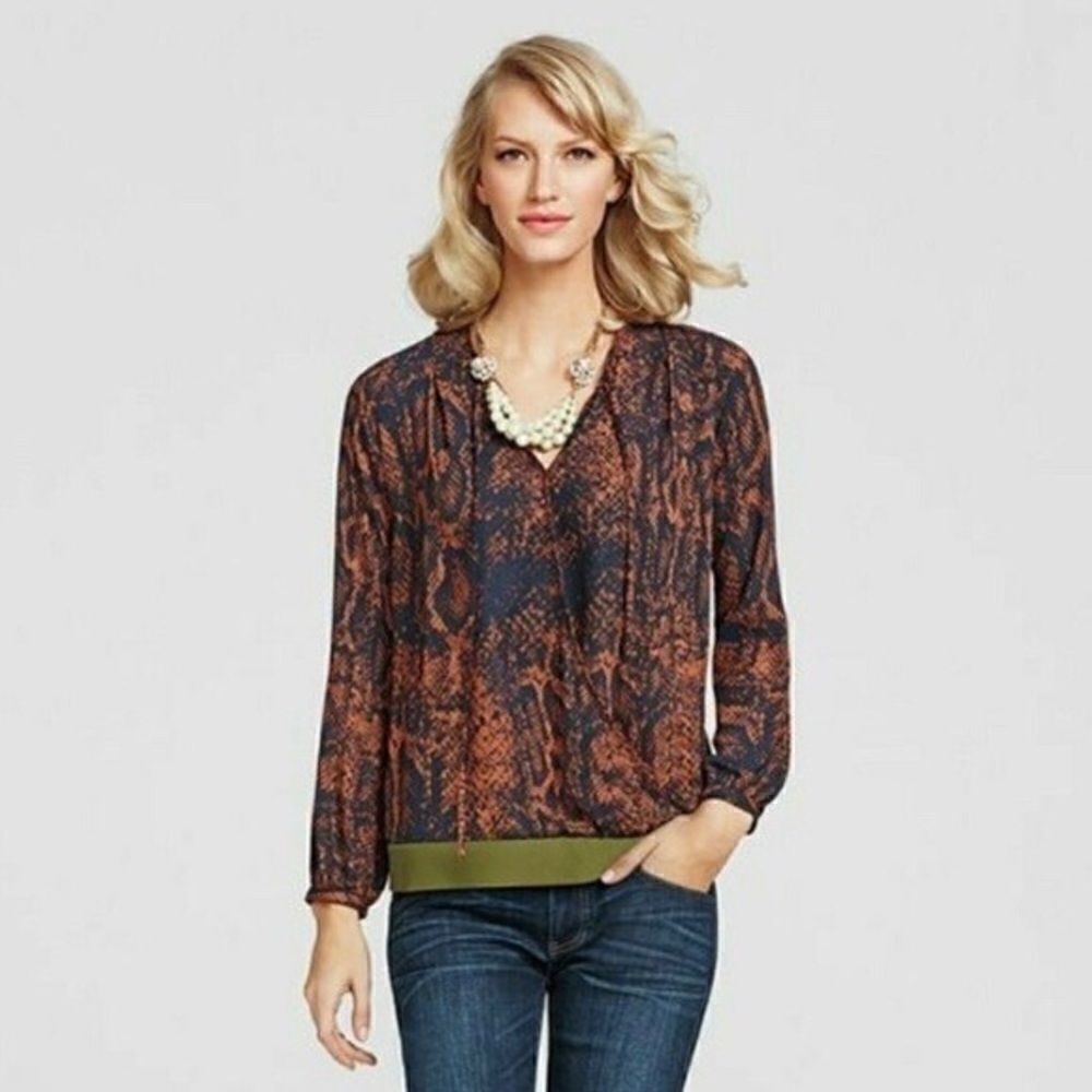 Cabi Navy Rust Snake Printborder Wrap Blouse Top … - image 4